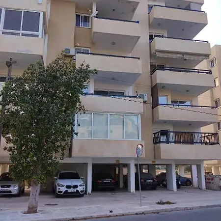 Tony Apartmán
